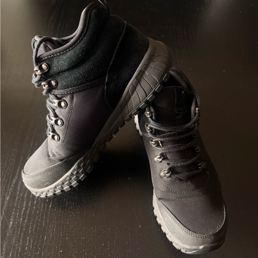 Columbia Men's Black Outdoor Boots